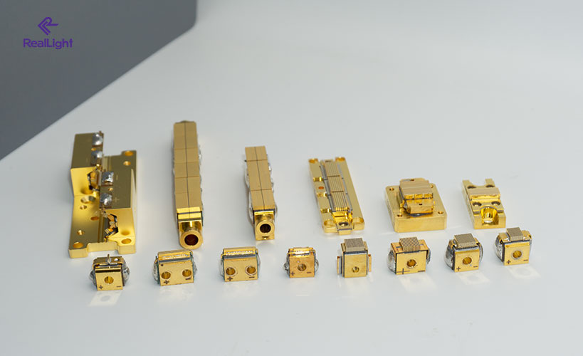 Stacked semiconductor laser